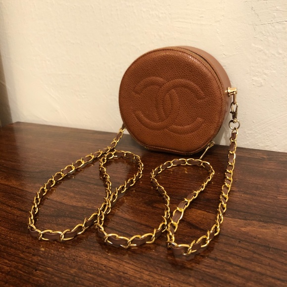 Chanel authentic brown caviar round vanity clutch - converted crossbody - Picture 2 of 11